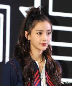 杨幂吃瓜baby,杨幂与Angelababy的吃瓜风云